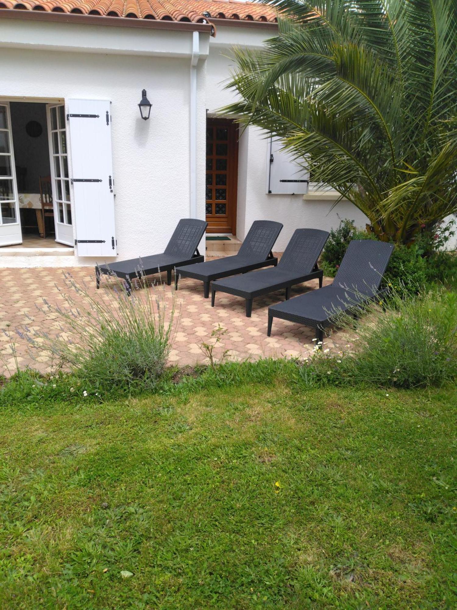 Villa Familly à Avrillé Extérieur photo